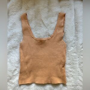 orange crop top:tank top
